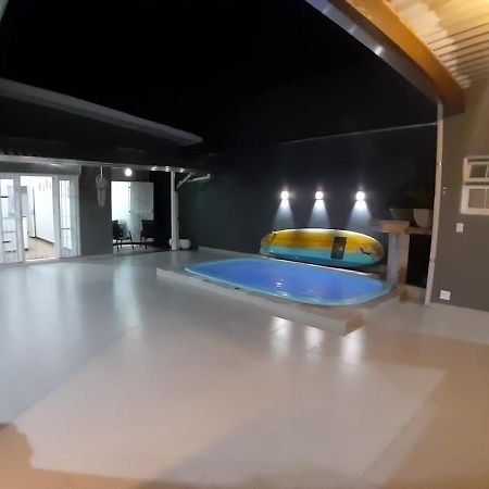 Casa Com Piscina, Confortavel E Otima Localizacao อิตันญาเอม ภายนอก รูปภาพ