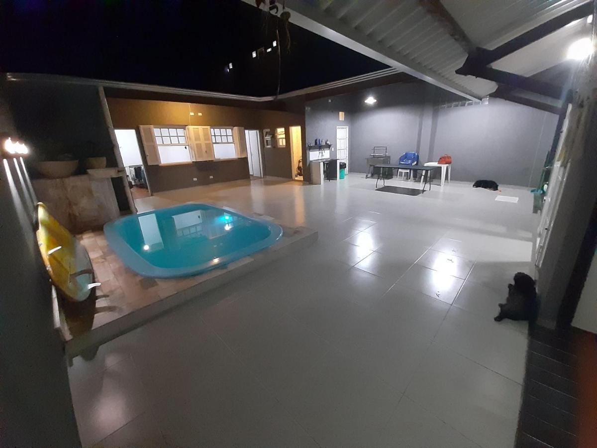 Casa Com Piscina, Confortavel E Otima Localizacao อิตันญาเอม ภายนอก รูปภาพ