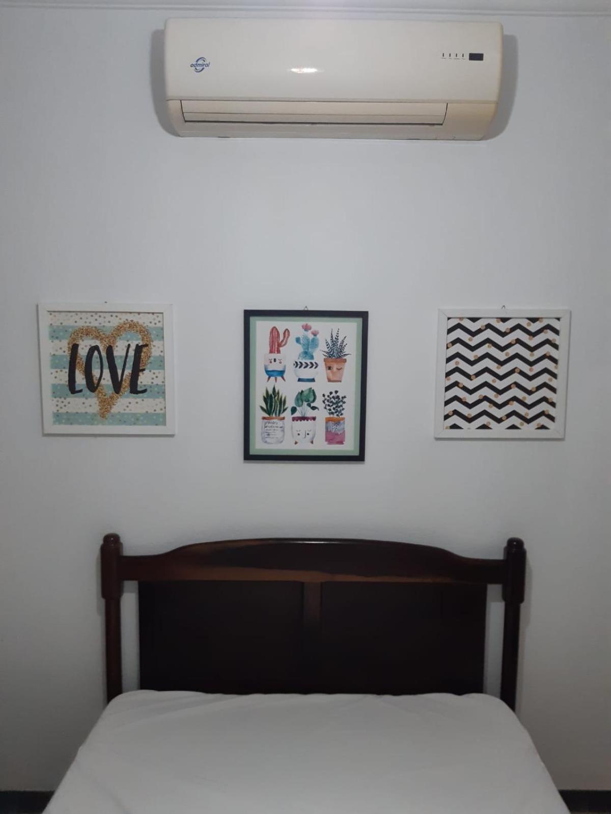 Casa Com Piscina, Confortavel E Otima Localizacao อิตันญาเอม ภายนอก รูปภาพ
